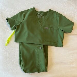 FIGS Fern Green Scrub Set-Small Catarina, XS Yola